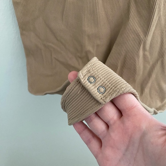 Abercrombie & Fitch Brown Seamless Ribbed Soft Collection Bodysuit Size Large - Picture 4 of 6